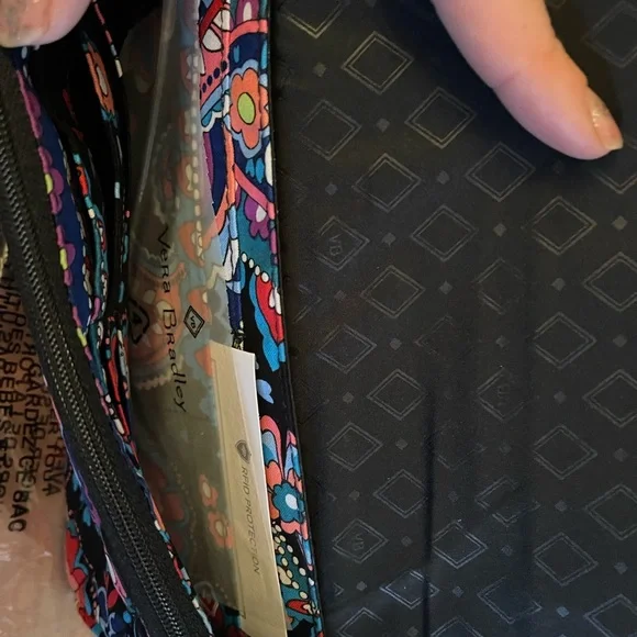 Vera Bradley wallet/wristlet - Picture 11 of 12